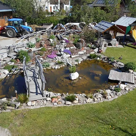 Poellitzer Hollnhof Apartmán *