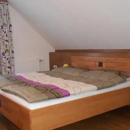 Poellitzer Hollnhof Apartmán *