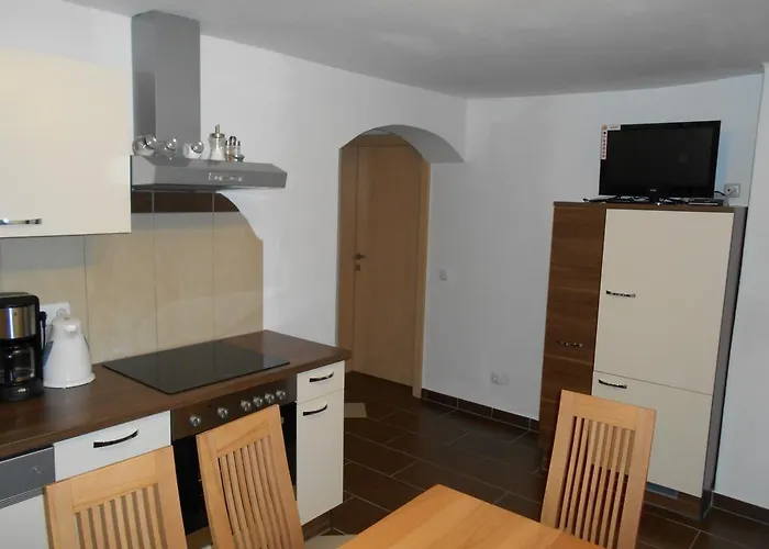 Poellitzer Hollnhof 아파트